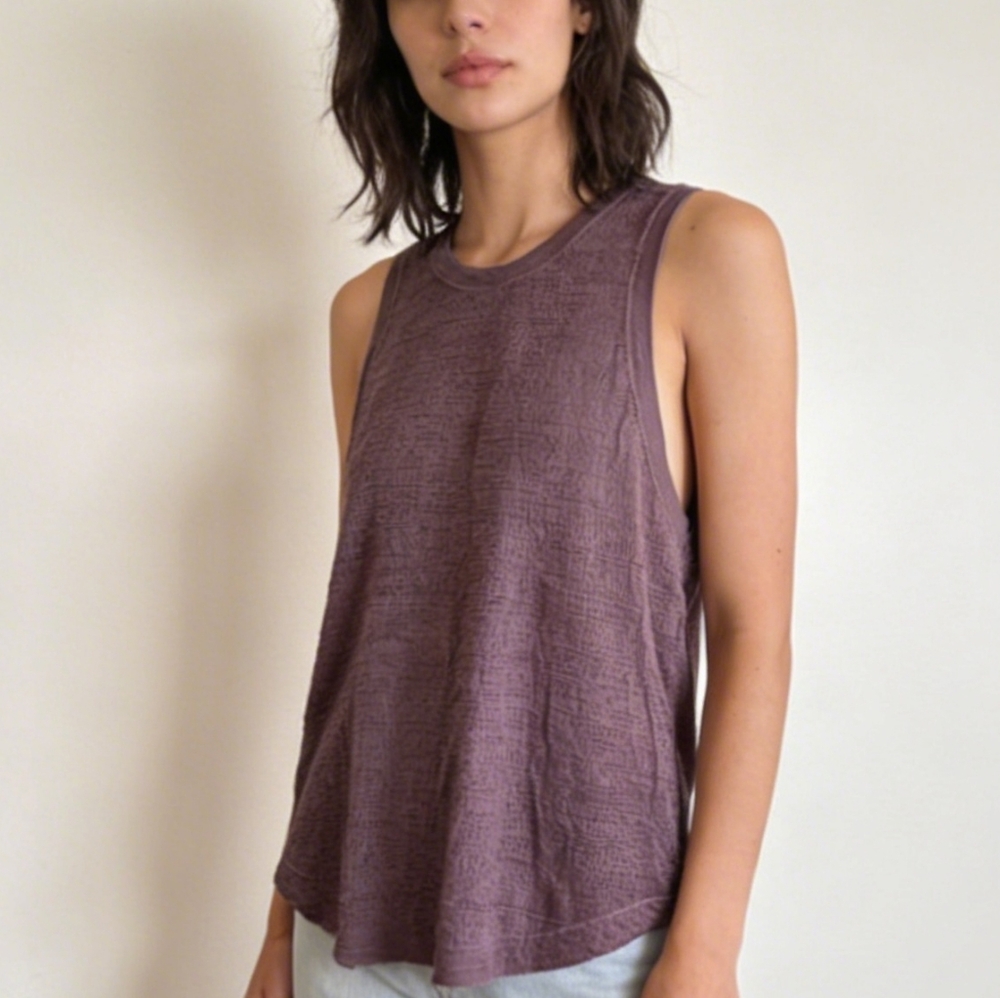 Lululemon Athletica Sleeveless Tank Top Size 4 Purple Muscle Tee Lightweight